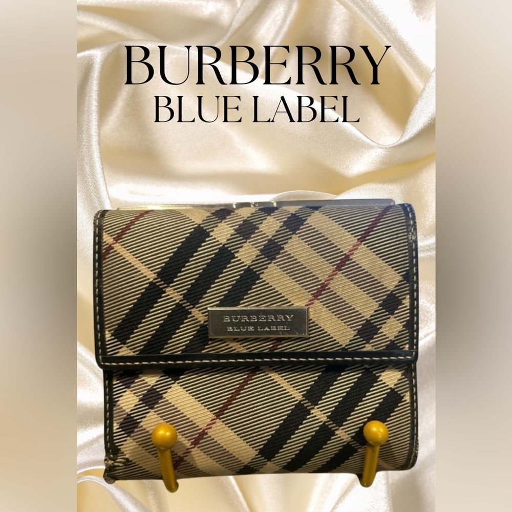 BURBERRY BLUE LABEL vintage wallet ✨